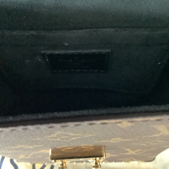 Louis Vuitton Camera Box Bag - Picture 6 of 10